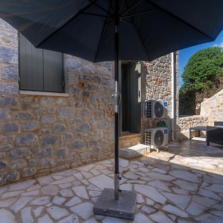 Вилла Vina'S Stone House Лимени Экстерьер фото